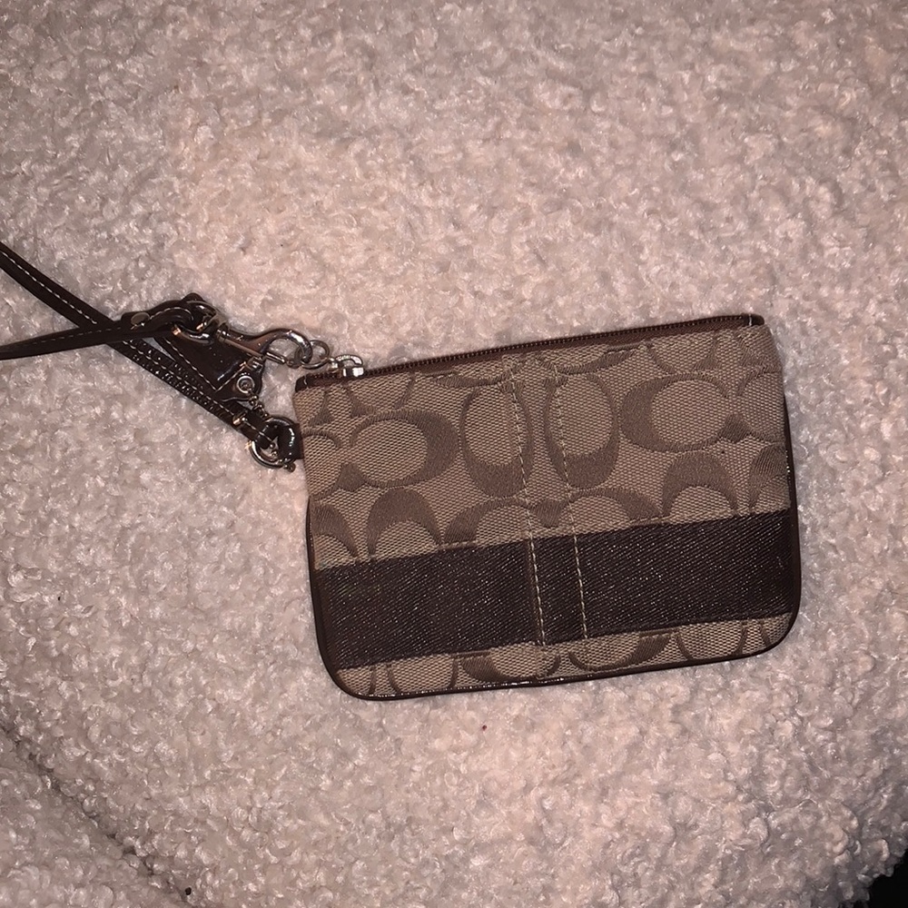 Coach monogram logo wristlet - Picture 2 of 10